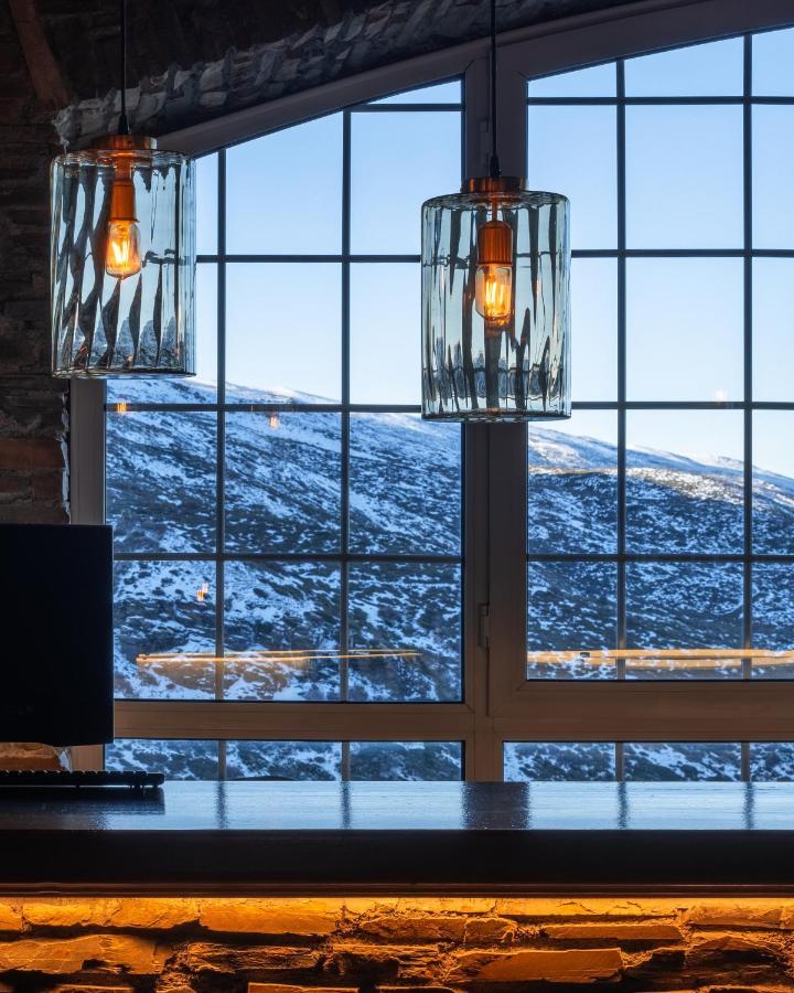 The Mountains Hotel Sierra Nevada Exterior photo